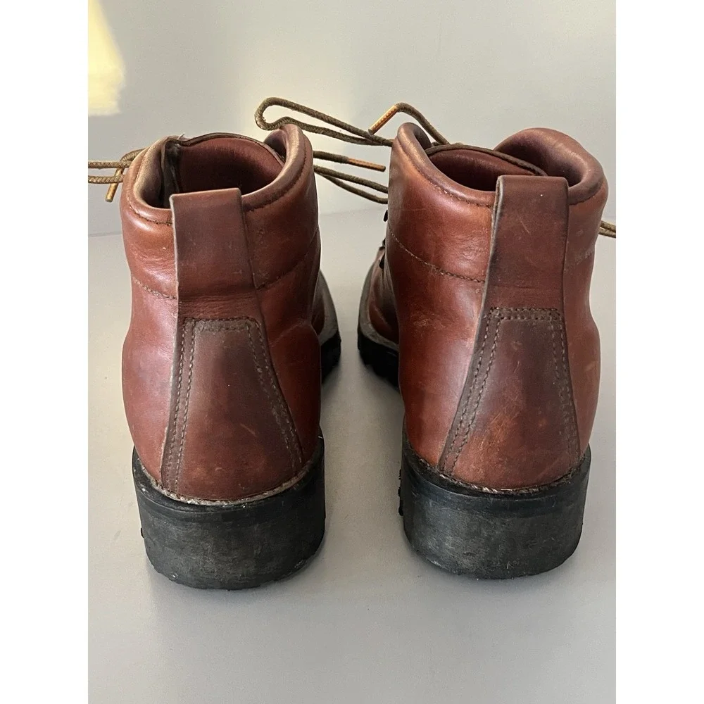 Vtg Danner Mountain light Hiking Boots Men's Size 8 B Leather Vibram - Nice!